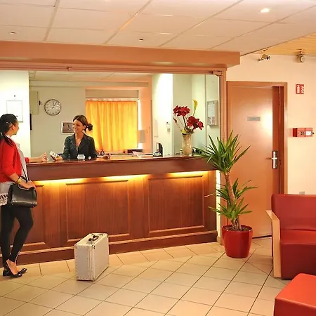 Ibis Budget Jallieu Centre 2*