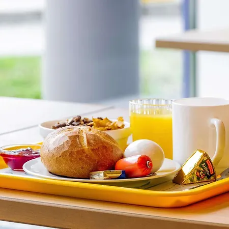 酒店 Ibis Budget Jallieu Centre 布尔昆