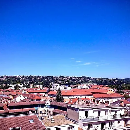Ibis Budget Jallieu Centre מלון Bourgoin-Jallieu