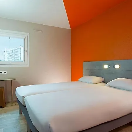 Ibis Budget Jallieu Centre מלון 2*