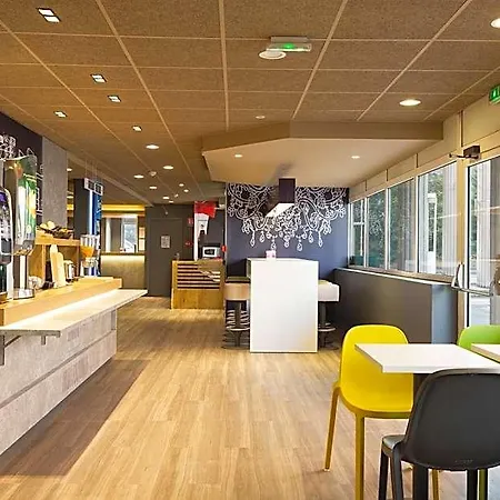 Ibis Budget Jallieu Centre 2*