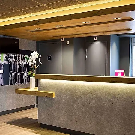 Ibis Budget Jallieu Centre מלון