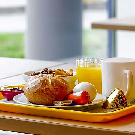Ibis Budget Jallieu Centre מלון